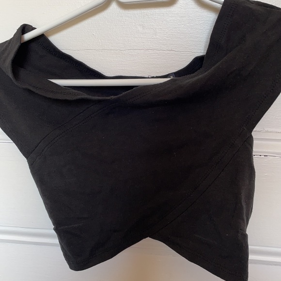 Brandy Melville black over the shoulder crop top - Picture 2 of 3